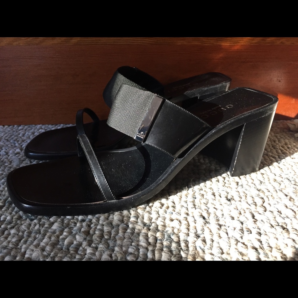 SOLD Gucci authentic sandals size 9 1/2 mint!